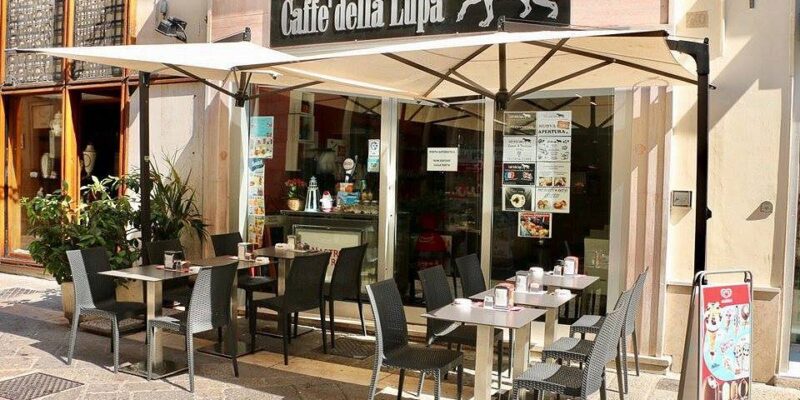 Caffe’ della Lupa